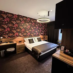 4* Alojamento de Acomodação e Pequeno-almoço Calma Luxury